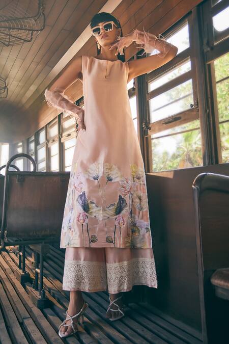 Tabeer India_Peach Chanderi, Cotton Lace Split V-neck Lotus Print Tunic With Flared Pant _at_Aza_Fashions