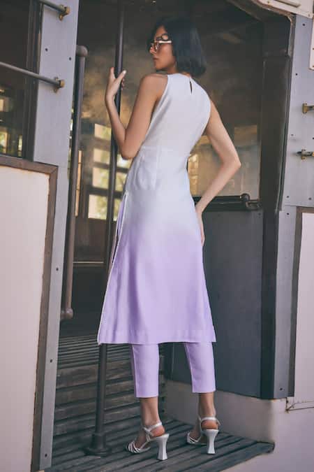 Tabeer India Floral Placement Print Kurta With Pant 