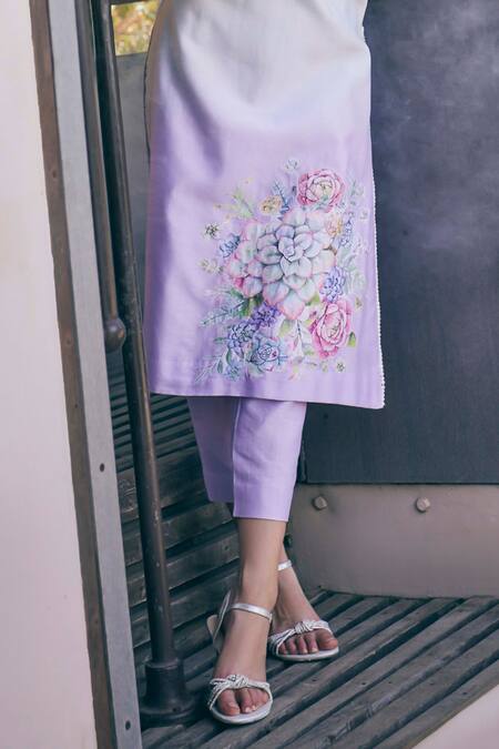 Tabeer India_Blue Chanderi, Cotton Embroidery Round Floral Placement Print Kurta With Pant _Online_at_Aza_Fashions