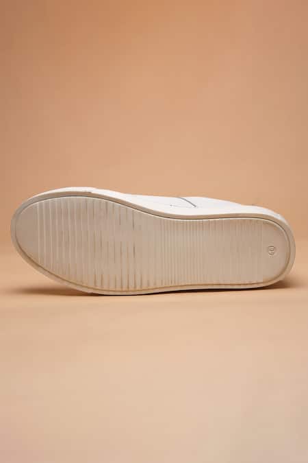 Buy_Dang Shoes_White Stitchline Thread Embroidered Shoes _Online_at_Aza_Fashions