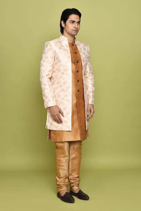 Arihant Rai Sinha_Peach Brocade Embroidery Flower Pattern Sherwani With Kurta _at_Aza_Fashions
