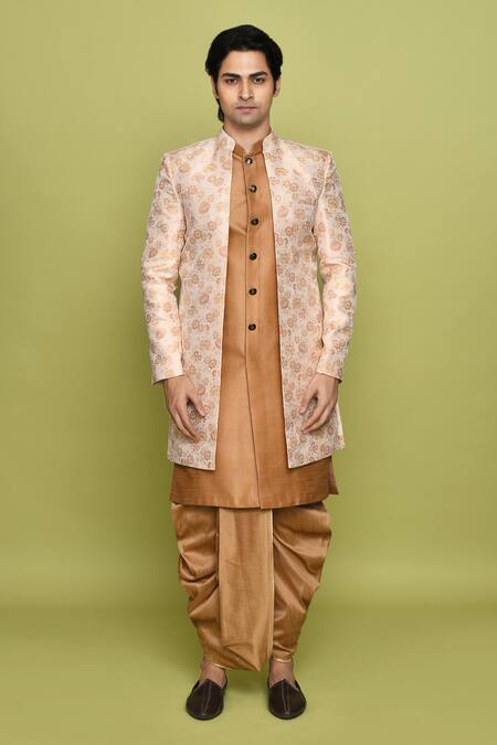 Arihant Rai Sinha_Peach Brocade, Silk Embroidery Flower Pattern Sherwani Kurta Set _at_Aza_Fashions