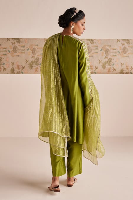 Esha Arora Stripe Zardozi Embroidered Kurta Pant Set 