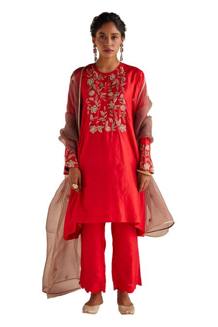 Esha Arora Red Silk, Organza Embroidery Round Neck Floral Zardozi Kurta Pant Set Online at Aza Fashions Esha Arora_Red Silk, Organza Embroidery Round Neck Floral Zardozi Kurta Pant Set _Online_at_Aza_Fashions