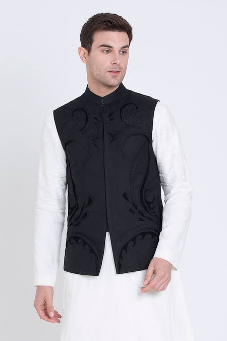 Arun Verma Black Linen Applique Velvet Band Collar Bundi at Aza Fashions Arun Verma_Black Linen Applique Velvet Band Collar Bundi_at_Aza_Fashions