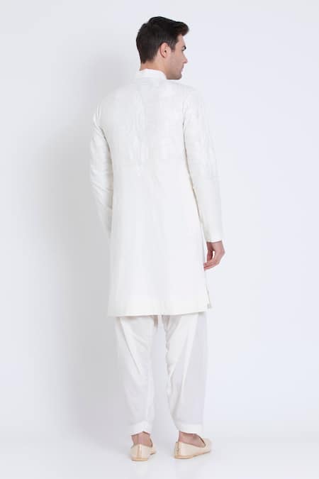 Shop Arun Verma Ivory Linen Embroidery Geometric Resham Kurta With Draped Pant at Aza Fashions Shop_Arun Verma_Ivory Linen Embroidery Geometric Resham Kurta With Draped Pant _at_Aza_Fashions