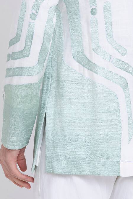 Arun Verma_Ivory Silk Embroidery Geometric Short Kurta And Pant Set _Online_at_Aza_Fashions