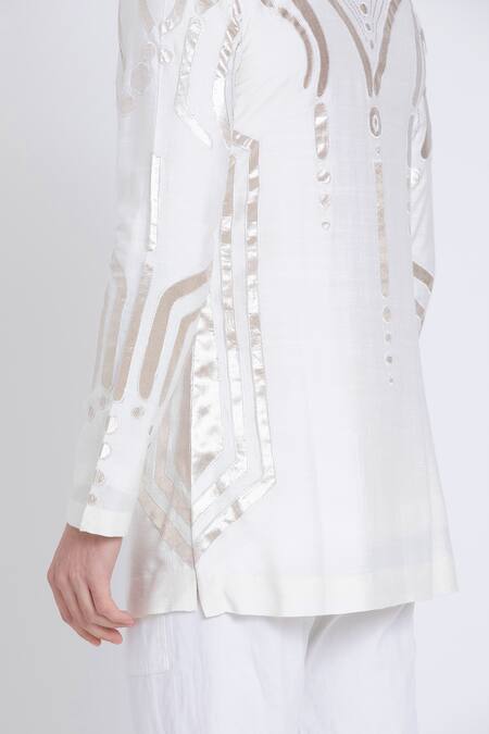 Arun Verma_Ivory Silk Applique Embroidered Short Kurta And Pant Set _Online_at_Aza_Fashions
