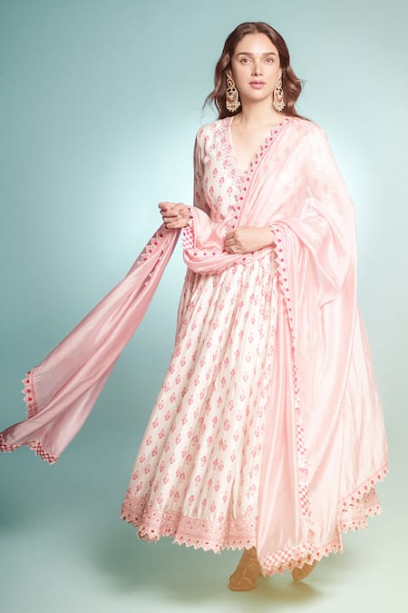 PUNIT BALANA Pink Chanderi Silk Printed Floral V The Pakeezah Prinr Angarkha Set 