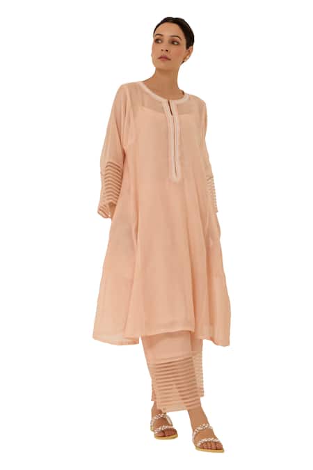 Buy Label Mansi Nagdev Peach Chanderi Embroidery Round Neck Emilie Textured Kurta And Pant Set Buy_Label Mansi Nagdev_Peach Chanderi Embroidery Round Neck Emilie Textured Kurta And Pant Set