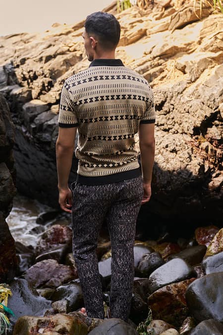 Shop Dash And Dot Black Cotton Ikat Print Pant at Aza Fashions Shop_Dash And Dot_Black Cotton Ikat Print Pant _at_Aza_Fashions