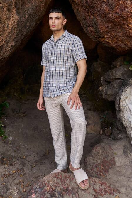 Dash And Dot_Multi Color Polyester, Cotton Embroidery Textured Check Collared Shirt _Online_at_Aza_Fashions