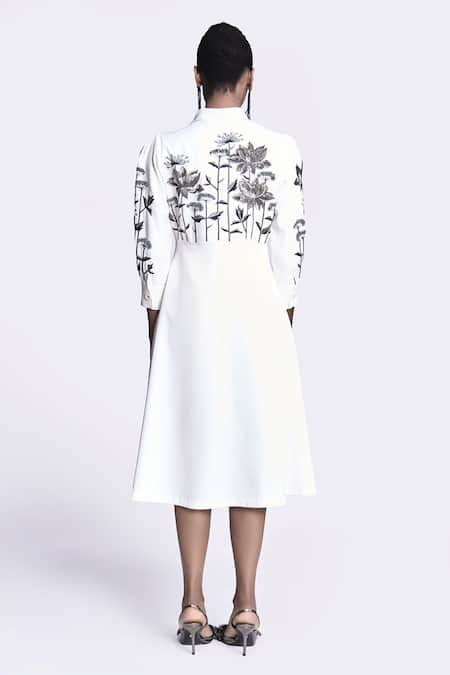 Shop Shahin Mannan Ivory Crepe Embroidery V-neck Metallic Lotus Wrap Dress at Aza Fashions Shop_Shahin Mannan_Ivory Crepe Embroidery V-neck Metallic Lotus Wrap Dress _at_Aza_Fashions