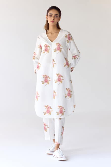 Cotton and Clay White Cotton Hand Block Printed Floral V Neck Kurta And Trouser Set 