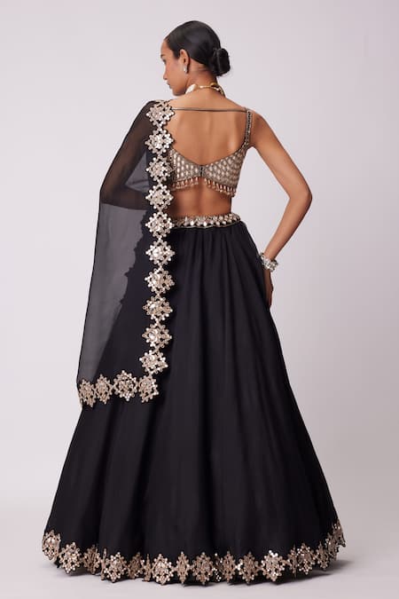 Shop Vvani By Vani Vats Black Organza, Georgette Mirrors Sweetheart Neck Flared Embroidered Lehenga Set at Aza Fashions Shop_Vvani By Vani Vats_Black Organza, Georgette Mirrors Sweetheart Neck Flared Embroidered Lehenga Set _at_Aza_Fashions