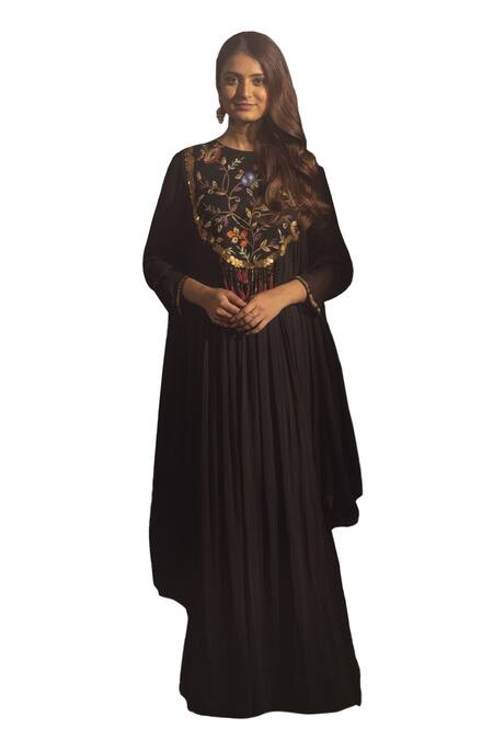 Samatvam By Anjali Bhaskar Black Georgette, Linen Embroidery Round Neck Hadia Floral Anarkali Online at Aza Fashions Samatvam By Anjali Bhaskar_Black Georgette, Linen Embroidery Round Neck Hadia Floral Anarkali _Online_at_Aza_Fashions