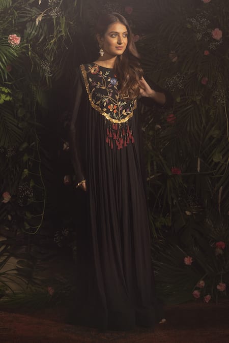 Shop Samatvam By Anjali Bhaskar Black Georgette, Linen Embroidery Round Neck Hadia Floral Anarkali Online at Aza Fashions Shop_Samatvam By Anjali Bhaskar_Black Georgette, Linen Embroidery Round Neck Hadia Floral Anarkali _Online_at_Aza_Fashions