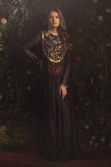 Buy Samatvam By Anjali Bhaskar Black Georgette, Linen Embroidery Round Neck Hadia Floral Anarkali Buy_Samatvam By Anjali Bhaskar_Black Georgette, Linen Embroidery Round Neck Hadia Floral Anarkali