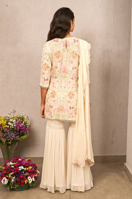 Shop Samatvam By Anjali Bhaskar Ivory Georgette, Linen Pearls, Embroidery Round Neck Iman Thread Kurta Set at Aza Fashions Shop_Samatvam By Anjali Bhaskar_Ivory Georgette, Linen Pearls, Embroidery Round Neck Iman Thread Kurta Set _at_Aza_Fashions