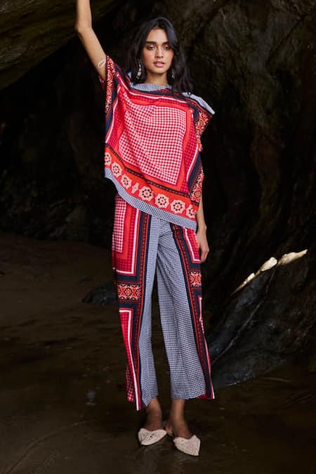 Buy Dash And Dot Multi Color Round Neck Geometric Print Top And Pant Set Online at Aza Fashions Buy_Dash And Dot_Multi Color Round Neck Geometric Print Top And Pant Set _Online_at_Aza_Fashions