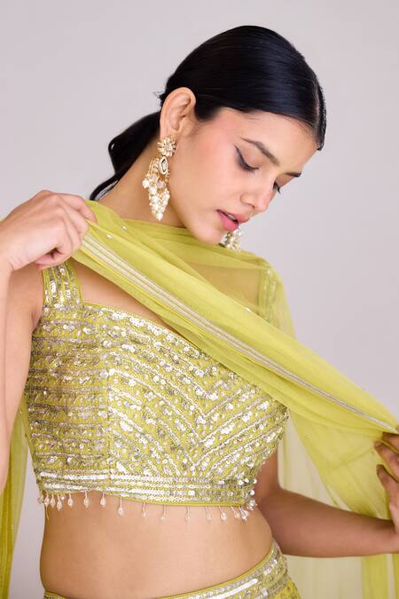 Buy_Basanti - Kapde Aur Koffee_Green Georgette Crystals, Sequins Sweetheart Neck Leaf Embroidered Skirt Set_Online_at_Aza_Fashions