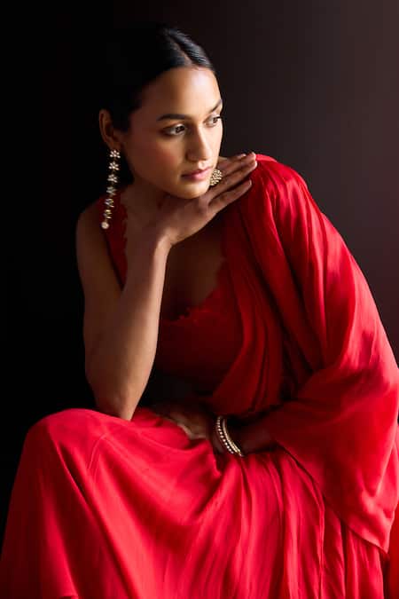 Buy_Basanti - Kapde Aur Koffee_Red Chiffon Embroidery Asymmetric Ruffle Pre-draped Saree With Blouse _Online_at_Aza_Fashions