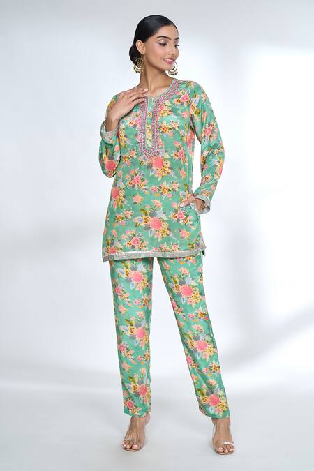 Gopi Vaid_Green Cotton, Silk Embroidery Round Neck Flower Print Top And Pant Co-ord Set_at_Aza_Fashions