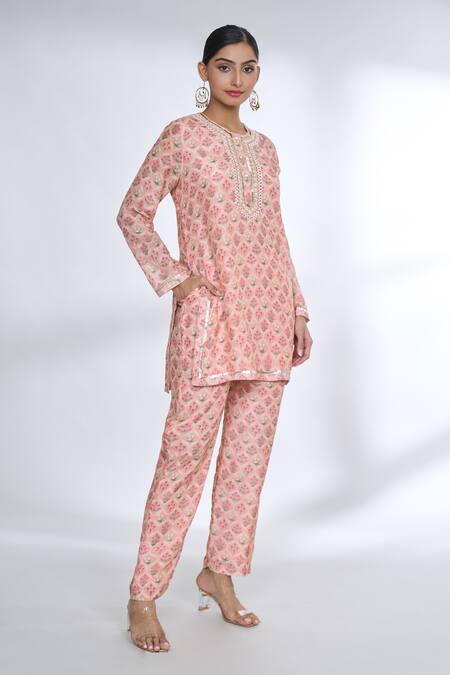Buy_Gopi Vaid_Pink Cotton, Silk Embroidery Round Neck Flower Jaal Print Top And Pant Co-ord Set 
