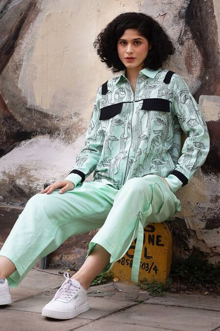 Buy_Shilpi Gupta_Green Cotton Linen Embroidered Resham Collared Abstract Shirt _Online_at_Aza_Fashions