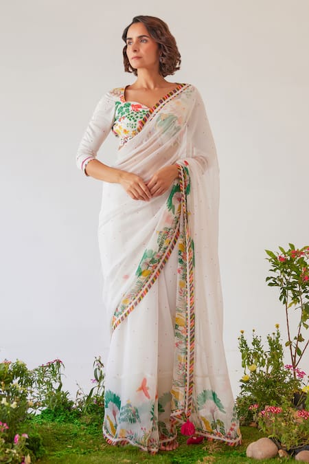 Baise Gaba White Chiffon, Modal, Satin Imaan Floral And Print Saree With Blouse Online at Aza Fashions Baise Gaba_White Chiffon, Modal, Satin Imaan Floral And Print Saree With Blouse _Online_at_Aza_Fashions