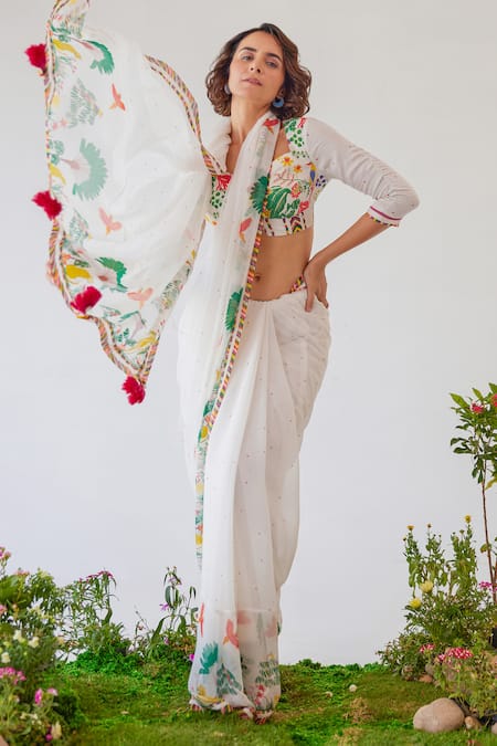 Buy_Baise Gaba_White Chiffon Imaan Floral And Print Saree _Online_at_Aza_Fashions