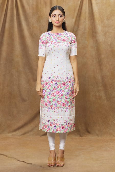 Label Priyanka Kar Ivory Cotton Embroidery Round Neck Floral Embellished Kurta Set at Aza Fashions Label Priyanka Kar_Ivory Cotton Embroidery Round Neck Floral Embellished Kurta Set _at_Aza_Fashions
