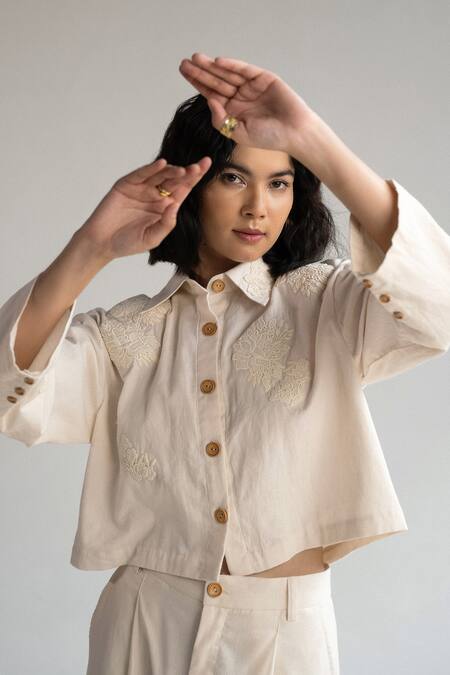 Origani White Linen Lace Collared Rose Patchwork Shirt And Pant Co-ord Set at Aza Fashions Origani_White Linen Lace Collared Rose Patchwork Shirt And Pant Co-ord Set _at_Aza_Fashions