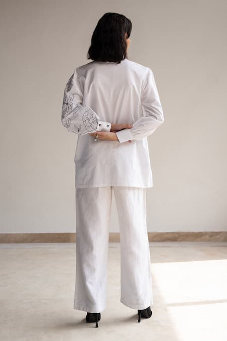 Shop Origani White Cotton Embroidery Collared Contrast Oversized Shirt at Aza Fashions Shop_Origani_White Cotton Embroidery Collared Contrast Oversized Shirt _at_Aza_Fashions