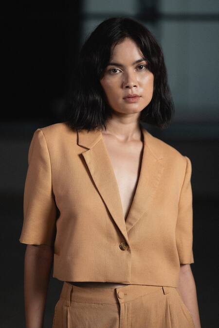 Shop Origani Brown Linen Solid Notched Lapel Blazer With Pant Online at Aza Fashions Shop_Origani_Brown Linen Solid Notched Lapel Blazer With Pant _Online_at_Aza_Fashions