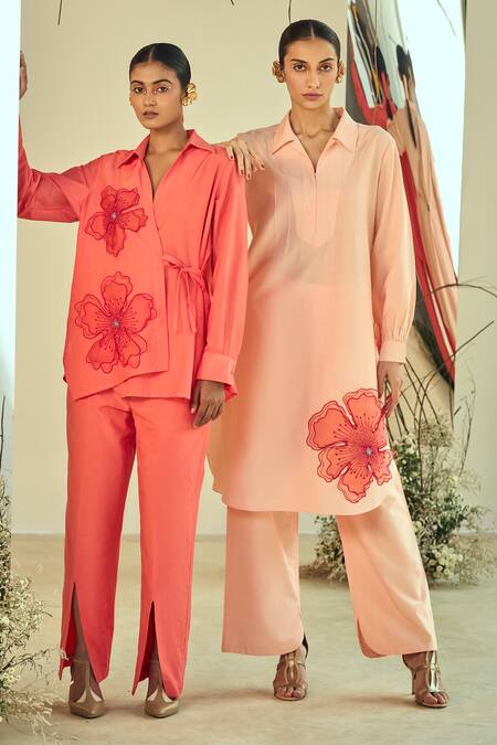 Origani Peach Cotton, Silk Embroidery Collared Floral Applique Kurta With Pant at Aza Fashions Origani_Peach Cotton, Silk Embroidery Collared Floral Applique Kurta With Pant _at_Aza_Fashions