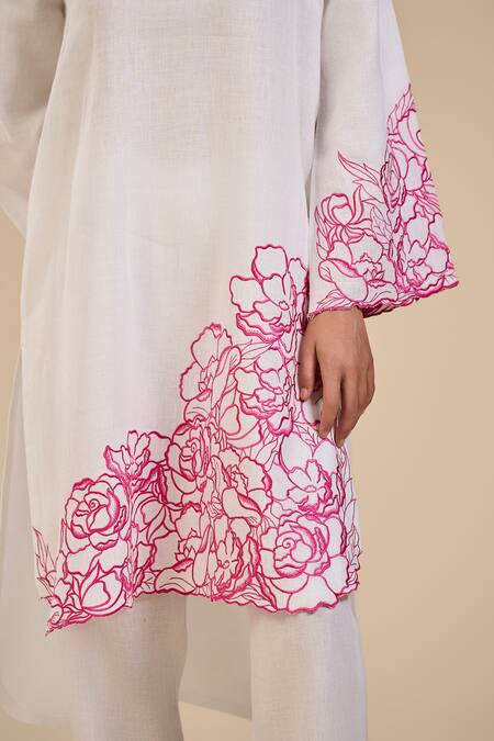 Origani White Linen Embroidery V-neck Rose Garden Tunic And Pant Set at Aza Fashions Origani_White Linen Embroidery V-neck Rose Garden Tunic And Pant Set _at_Aza_Fashions