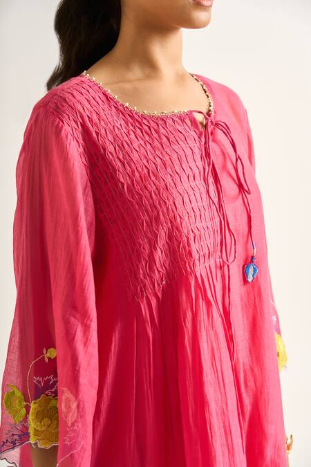 Himani Punatar Pink Chanderi, Cotton Embroidery Round Neck Gardenia Bloom Patchwork Kurta Set Online at Aza Fashions Himani Punatar_Pink Chanderi, Cotton Embroidery Round Neck Gardenia Bloom Patchwork Kurta Set_Online_at_Aza_Fashions