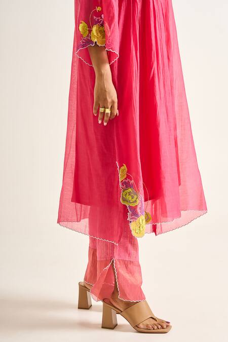 Buy Himani Punatar Pink Chanderi, Cotton Embroidery Round Neck Gardenia Bloom Patchwork Kurta Set Online at Aza Fashions Buy_Himani Punatar_Pink Chanderi, Cotton Embroidery Round Neck Gardenia Bloom Patchwork Kurta Set_Online_at_Aza_Fashions