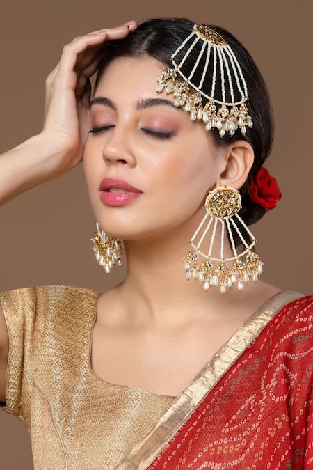 Dugran By Dugristyle Kundan Chaand Embellished Passa 