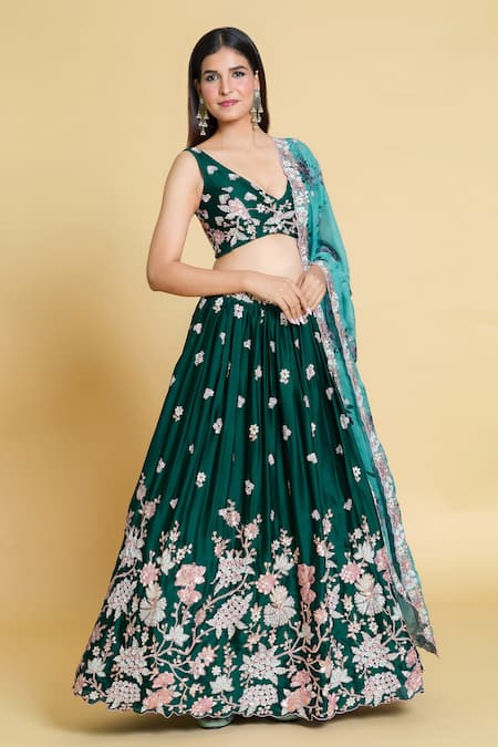 Buy Samyukta Singhania Green Polyester, Organza Embroidery, Sequins V-neck Thread Pleated Lehenga Set Online at Aza Fashions Buy_Samyukta Singhania_Green Polyester, Organza Embroidery, Sequins V-neck Thread Pleated Lehenga Set _Online_at_Aza_Fashions