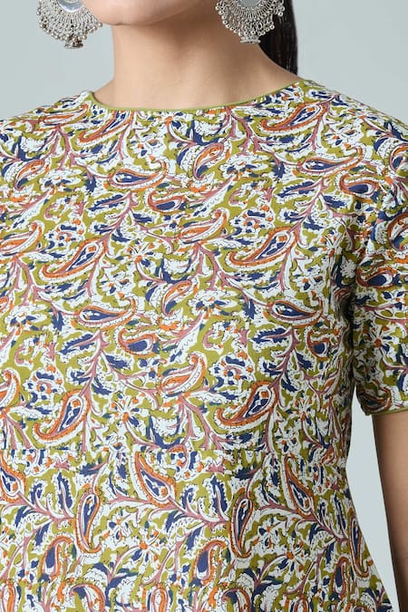Naintara Bajaj_Multi Color Cotton Round Neck Paisley Print Dress _at_Aza_Fashions