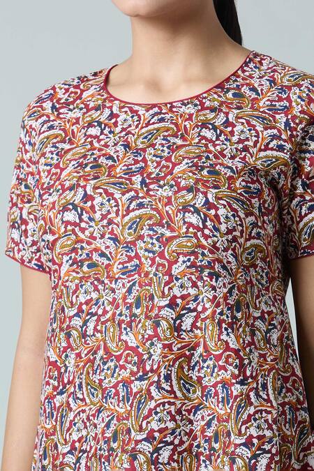 Shop_Naintara Bajaj_Multi Color Cotton Round Neck Floral Paisley Print Dress _Online_at_Aza_Fashions