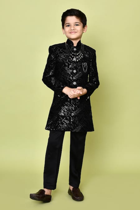 Samyukta Singhania Velvet Sequin Embroidered Sherwani Set 