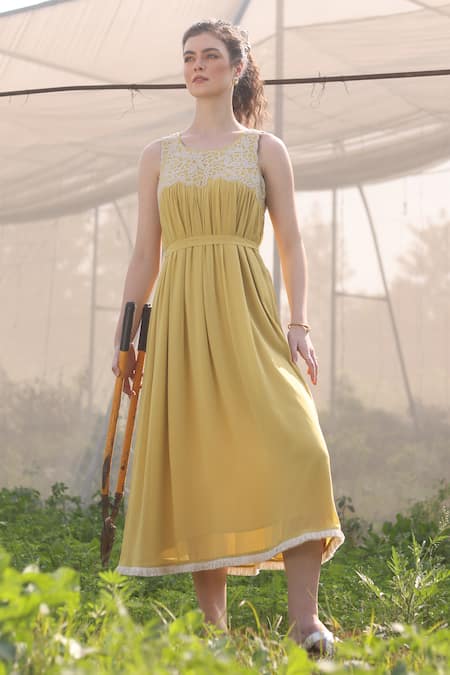 SUMMER BY PRIYANKA GUPTA Yellow Georgette Embroidered Floral Round Neck Loop Dress