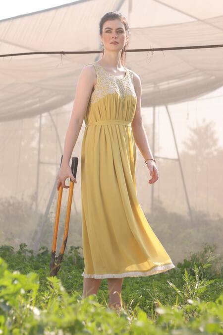 Buy_Summer By Priyanka Gupta_Yellow Georgette Embroidery Round Neck Loop Dress_Online_at_Aza_Fashions