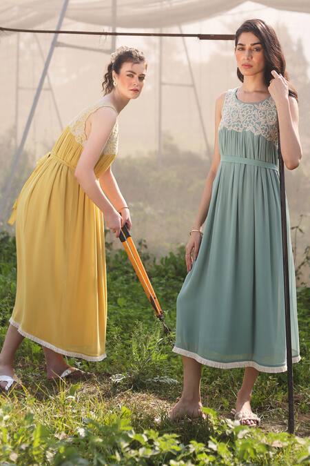 Summer By Priyanka Gupta_Blue Georgette Embroidery Round Neck Dori Loop Dress_Online_at_Aza_Fashions