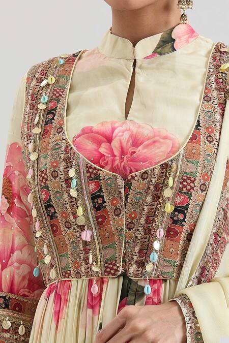 Buy_Basanti - Kapde Aur Koffee_Ivory Crepe Sequins, Embroidery Mandarin Floral Print Anarkali With Dupatta