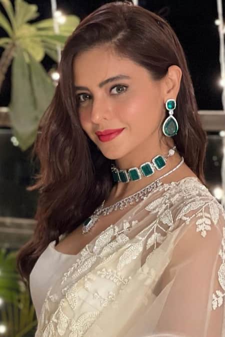 Buy_Premya By Manishii_Ivory Organza, Satin Sequins, Embroidery Round Neck Lehenga Set With Dupatta 