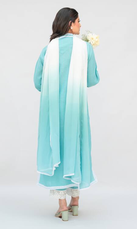 Shop Daljit Sudan Blue Linen, Cotton, Georgette Lace, Embroidery V-neck Aari Kurta Set at Aza Fashions Shop_Daljit Sudan_Blue Linen, Cotton, Georgette Lace, Embroidery V-neck Aari Kurta Set _at_Aza_Fashions